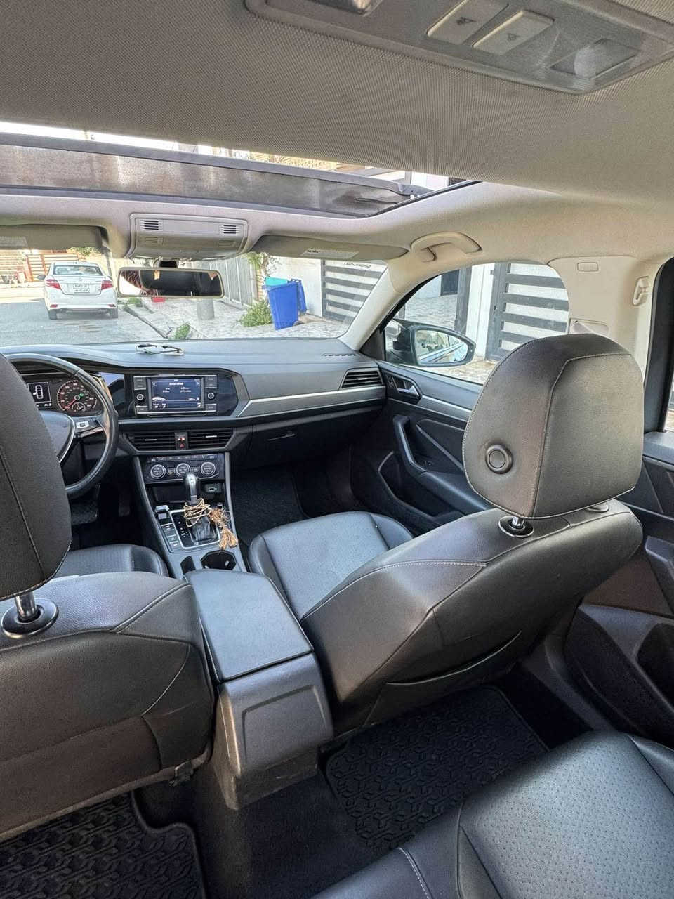 Jetta 2019 Se دوو پارچە جاملخ و بۆنیت بێ ژۆرئ بێ ئیرباگ پێش و پشت کەپس سەنەوی بەسەر نەچووە پانۆراما 
کوشن هیتەر  کوشن جلد هەموو شت بەشەرت گێر تۆماتیک
سعر١٣٠ مجالی کەم   
*********** أربيل, العراق
