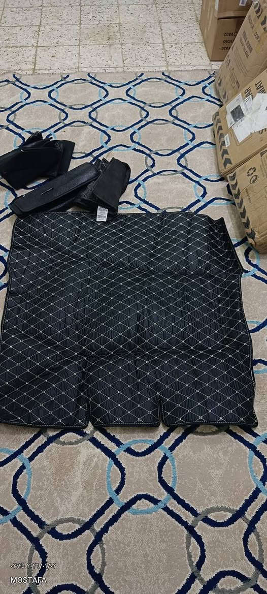 ارضية صندوق اودي مال امازون اوربي اصلي الي يفيدنه يكتب سعر وياخذهن رجاء محظور من الرد على التعليقات اكتب سعر واخذهن واني بخدمتكم ***********
