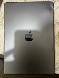 آيباد ٩ • بدون شاشة • بطارية تعبانة