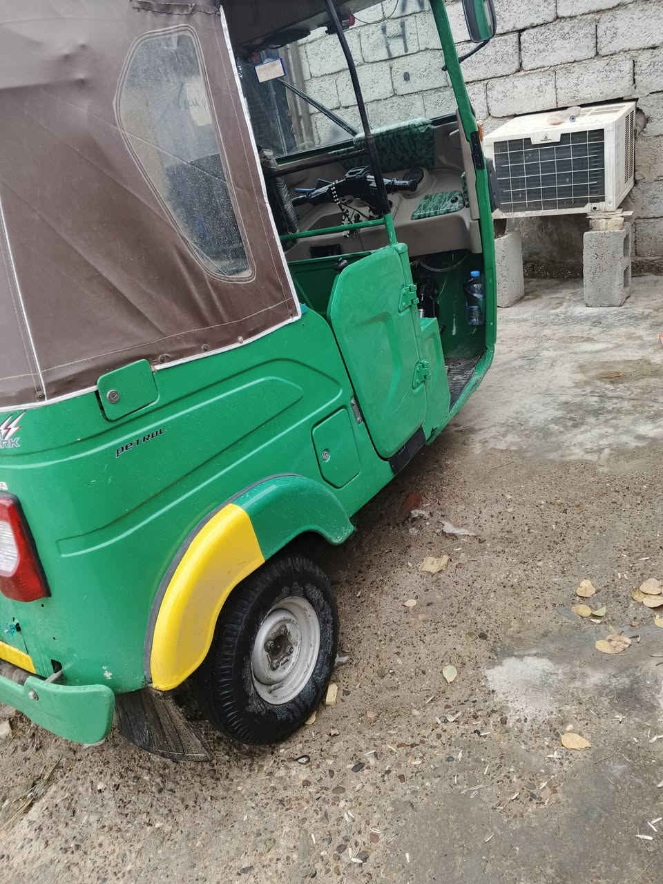 تكتك موديل ٢٢ رقم ديالى تحويل ثاني العنوان ديالى هبهب ***********
