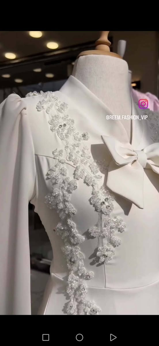 مشتريتة ب ٢٠٠الف مع كوميل بدلات اخذتة ب ٥٠ يعني كلفني ٢٥٠ اريدهن كلهن ب ١٣٠ وقياس ٣٨_٤٠ الكوميل يخبل طلع نفش بسيط


**إذا كنت صاحب هذا الإعلان وتريد حذفه لأي سبب، رجاءا أرسل رسالة إلى الدعم الفني**