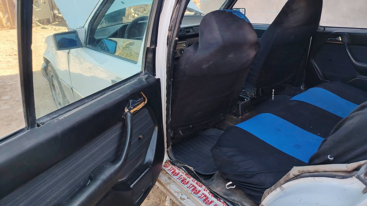 السلام عليكم للبيع مارسدس للبيع مديل ٨٦ رقم نجف سنويه عظم مشروع وطني تحويل مباشر محرك اوكير بطه جدد تخم تاير جدد كهربايات شغاله السعر ٢٥ ورقه بيع اومراوس التواصل اتصل ***********
