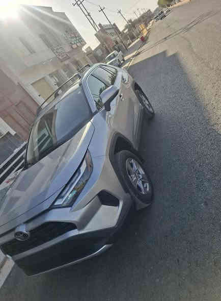 #للبيع تويوتا راف فور هايبرد 2025 وارد أمريكي 

💢ملاحظه الرقم يكلف 250 الف كل محافظات العراق ماعدى كردستان 

●المواصفات XLE 

ماشيه  450 ميل  ،،، زيرو

•فتحه سقف 

- رادار أمامي 

- ⁠رادار جانبي 

- بصمة تشغيل 

- بصمة أبواب 

- ⁠جنطة كهرباء 

- ⁠مانع اسطدام 

- ⁠لايت LED

- ⁠كشنات كهرباء  

- ⁠كشنات تدفئة  

- ⁠هيتر ستيرن 

- ⁠4 انضمة قيادة 

- ⁠اوتو هولد 

- ⁠تبريد قطعتين 

- ⁠وبعد هواي مواصفات 

- الصبغ البنيد  ونصف جاملغ 

- السعر  264  ورقه 

- العنوان/صلاح الدين/سامراء 

- الاستفسار على الرقم ***********
