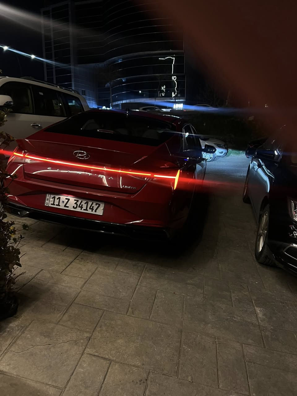 السلام عليكم
للبيع هيونداي النترا 2023 فول مواصفات

Limited

مواصفاتها لمتدد 1/1 
-بصمة 
-تشغيل عن بعد 
-فتحة سقف 
-حساس امامي +خلفي 
-نقاط عمياء 
-بك لايت لد متصل
-لايت 3 عدسات 
- بصمه أبواب لمس 
- شاشة دجتال 
-إشاره ترحيب
- كامرة خلفية 
-سستم سماعات BOSE
-ويل كاب 17 كروم
-اشاير بالمري
-فول تحكم ستيرن
-رادرات جانبية _امامي _خلقي
-رادرات تحديد مسار 
-رادرات قيادة ذاتية 
-كشنات كهرباء
-كشنات جلد + تدفئة كشن
-انارة داخلية متعددة الالوان 
-لد نهاري 
-شاشة للتبريد مناخ منفصل 
-ثلاث أنظمة قياده
Normel 
Sport
Smart
مكينه 2000 دوش انسه شي اسمه دوانز 
السياره قبل كم يوم سويت الها ادامه 
تبديل تخم تايرات  اعلى من الويل يعني انسه شي اسمه طسه
تخم دسكات 
دهن + فلتر من شركه امزويل ضمان 10 الاف كيلو 
كير و المحرك شرط الوكاله 
السيارة ماشية 32 الف ب امريكا 
العداد حالياً  46 الف ميل  
رقم بغداد باسم تحويل ثاني يوم  
السيارة حادثها موضح ب الصوره وتصليحه البيبان معدلات ومصبوغات ما واصل للتكمه + هلال الجاملغ فقط  بدون فتح برغي بكل السياره بجم كبس شركه 
بدون ايرباكات بدون شواصي بدون لغود
ملاحظة 📝 السياره صار بيها هنا حالوب كلش خفيف موضح بالصوره 
اللون  ( دم الغزال )
للاستفسار الاتصال على الرقم ***********
