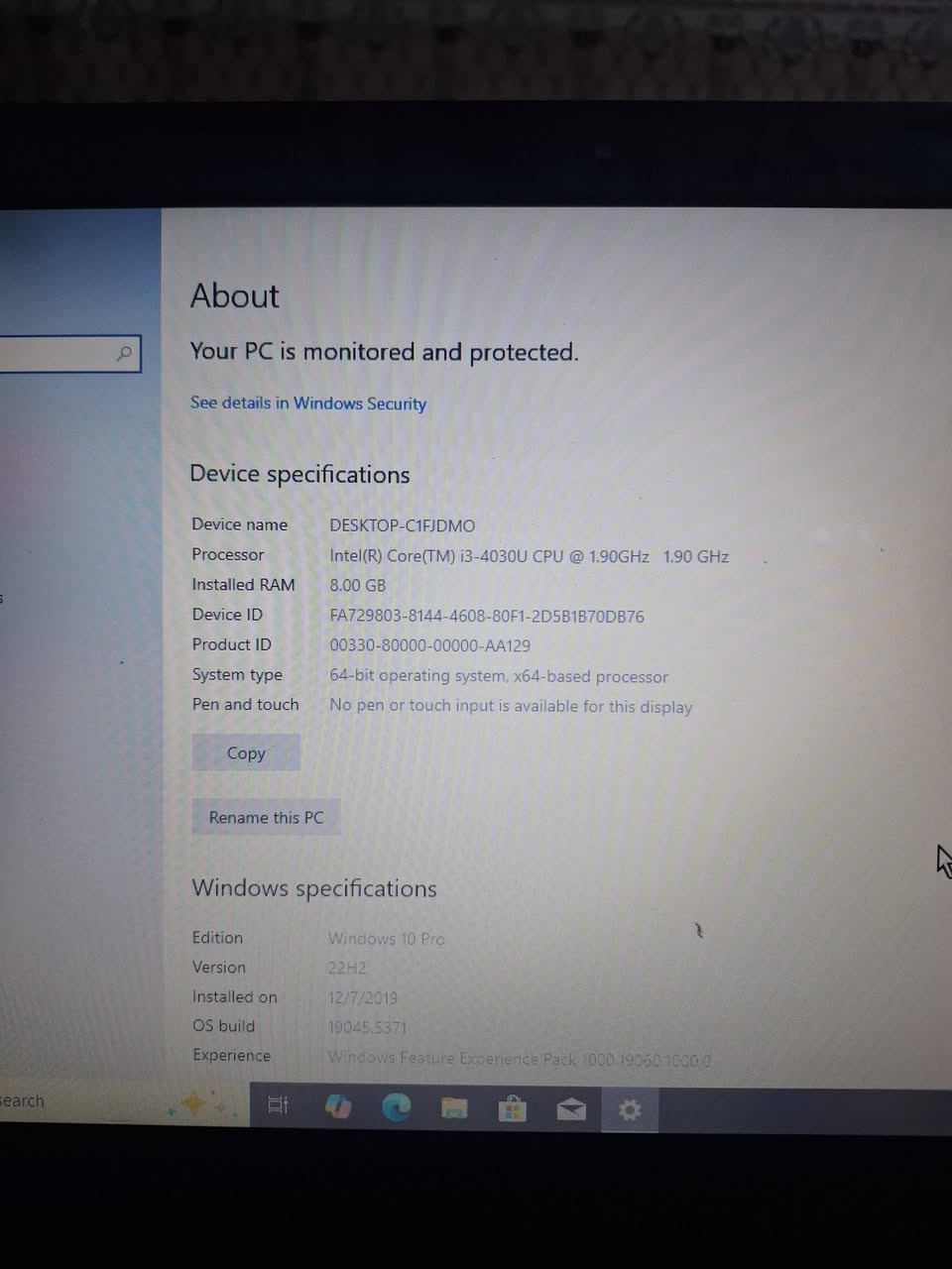 لابتوب لينوفا 
مراوس بلي 4  
هارد 500 
Cor i3
رام 8


**إذا كنت صاحب هذا الإعلان وتريد حذفه لأي سبب، رجاءا أرسل رسالة إلى الدعم الفني**