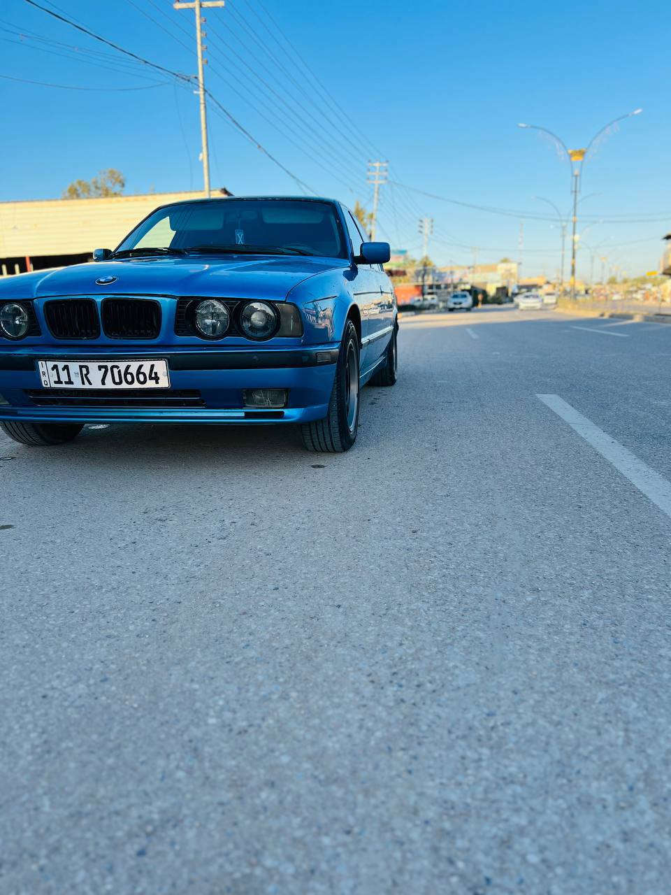 بي ام 525  موديل 92 رقم بغداد تحويل مباشر كير. مكينه تبريد ثلج حداديه تخم تاير ويل نجمه  شاشه داخل يخبل 
مكان كربلاء 
سعر 63 
***********
