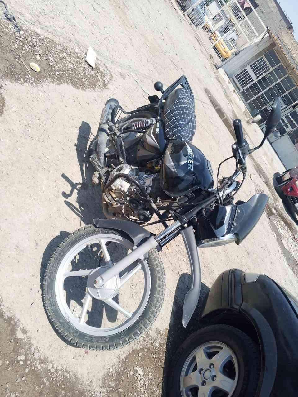 بوكسر دراجه جاهزه الف ماذب عليها العنوان البلديات  السر 900وبي مجال شرعي سنويه عضم ‏‪***********‬‏
