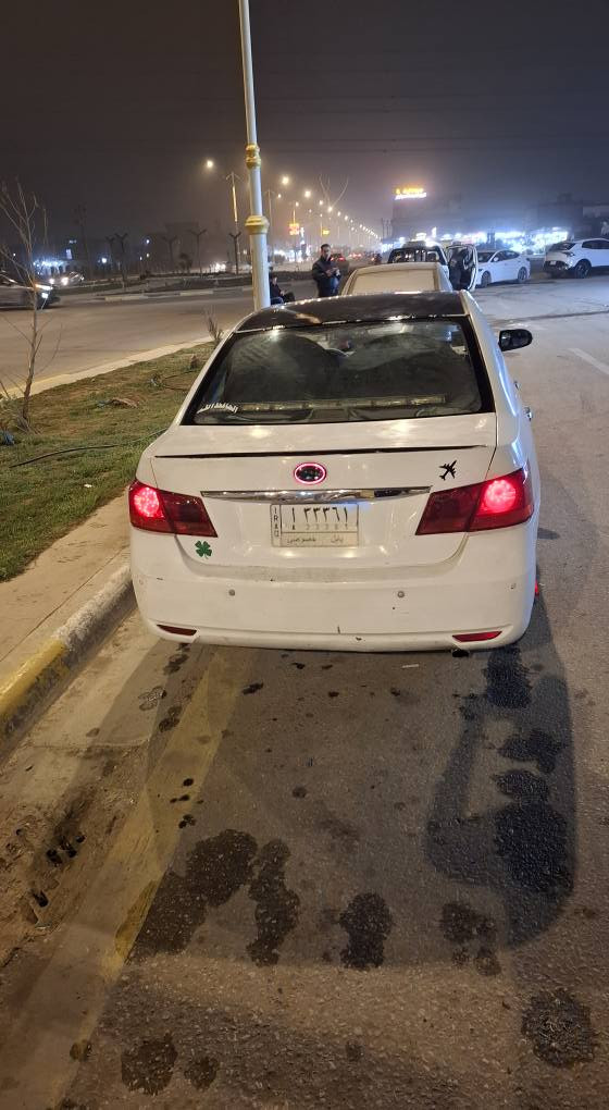 السلام عليكم BYD /G3 
مديل 2013
كير عادي
رقم بابل مشروع وطني راعيه يريد مداور
سنويه ماساقطة
محرك نضيف 1600
 ضربتها باب وجاملغ الي خلف الصدر. لباقي كفاله 
عليها غرامه تنزل من سعرها 
حدادية زينه
عضمتها حلوة
شاشه
اشاير بالمري
فتحة سقف
تحكم ستيرن
بصمه تشغيل عن بعد
السعر 58 وبيها مجال 
مكاني كربلاء
رقمي ***********
خاص مغلق كربلاء, العراق
