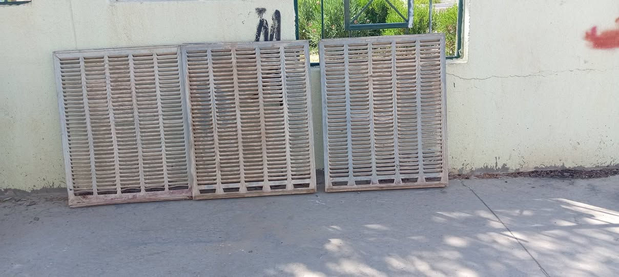 السلام عليكم يوجد مبرده 4ونص وموطور شغال للبيع 
ويوجد 2ونص گشر 
لتواصل ع الرقم ***********
