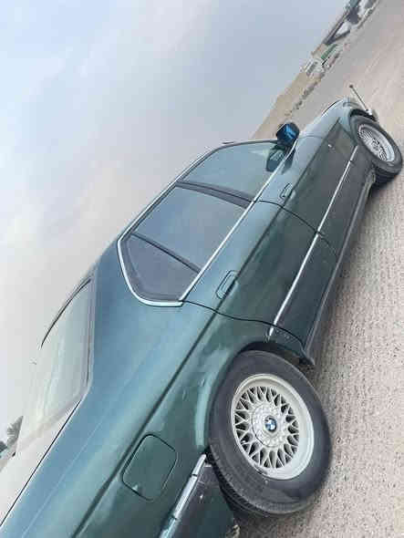 السلام عليكم BMW للبيع 
حجم 735i. مكينه وكير  مكفولات محرك جديد شاده ستندر    كهربائيات كلها شغاله 
نكره سلف مابيها كل نقص عدا التبريد 
للعلم بيها ويل خليه بلادي وتايرات شرط 4 جدد قبل 12 يوم شادهن. 
رقم انبار  شرط تحويل  كبل جامه جديده 
حداديه خير من الله ناعمه بشارع. 
 السعر مناسب بيع مستعجل  ب40 وبيها  مجال والشراي بخدمته 
***********
