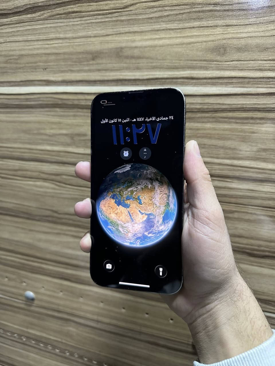 اسلام عليكم 
13 برو ماكس للبيع 
ذاكره عملاقه 1 تيرا يعني 1012 كيكه 
بطاريه 90 
نضافه كدام العين نضيف الجهاز 
نموذج m
الجهاز فقط كامره 5. ما تشتغل الباقي شرط

السعر 675 وبي مجال 
للاتصال 
***********
***********
