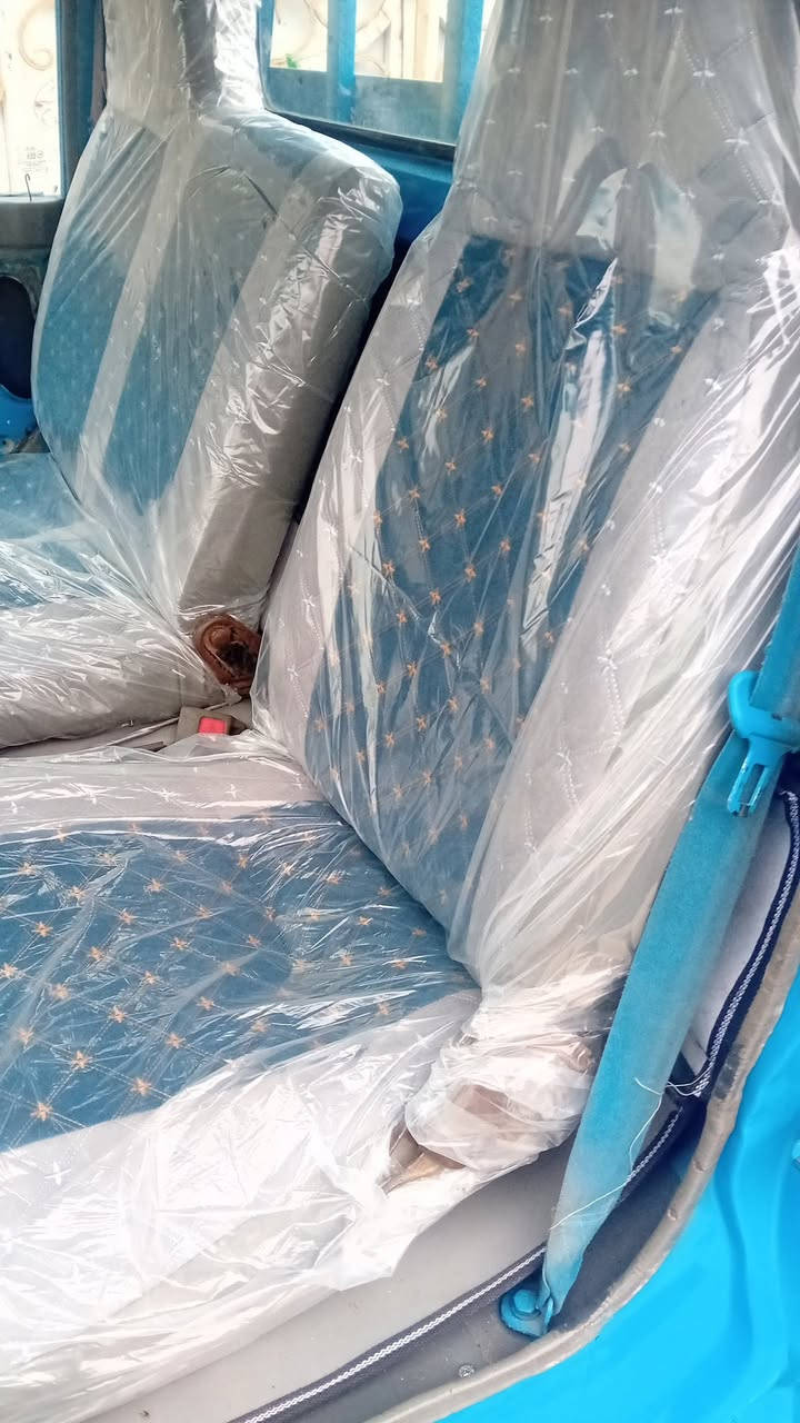 السلام عليكم سياره بنكو مديل ٩٥ ٨ جنكال بدي قرده جديد محرك خيط بخار اكسن مسكر تخم تاير دوشمه جديد صدري خلفي أمامي كهربائيات كله شغاله رقم بابل نكليزي سنويه ٣٠ تحويل مباشر سعر 52 وبيه مجال مكاني بغداد جسر ديالى رقمي ***********
