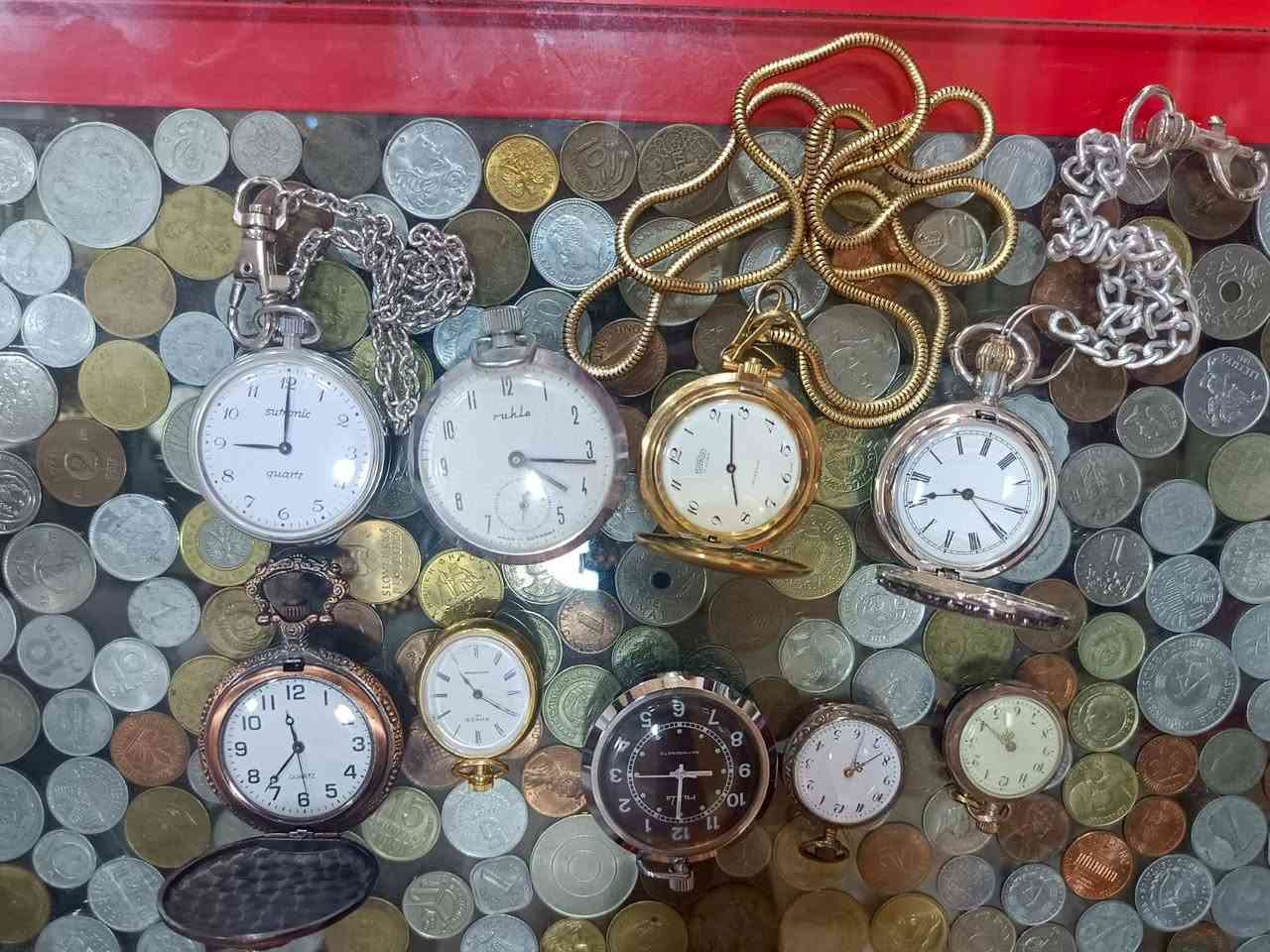انتيكات المانية اسعار تنافسية . البضاعة مباشرتا من المانيا الى المحل . العنوان شمال بغداد . التاجي . الشارع العام . مجاور شركة الفرسان لتجارة الاسلحة و بانزينخانة الفائز .
***********
