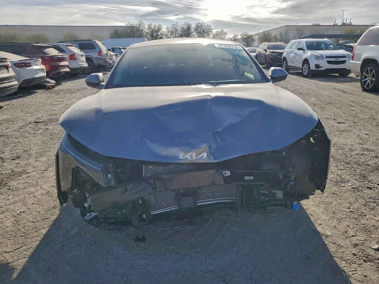 K4 LX 2025 للبيع
ماشية 4000  ضررها حلو واصلة ميناء بصرة 115$  وتدخل باسمك بيها مجال ضررها كدامك سيارة تشتغل وتعمل وتسير كل صور وفيديو سيارة مشتغلة مدفوع نقل عليك فقط كمرك وتخليص وايرباك فقط دركة ستيرن 

تواصل واتساب او اتصل ***********
