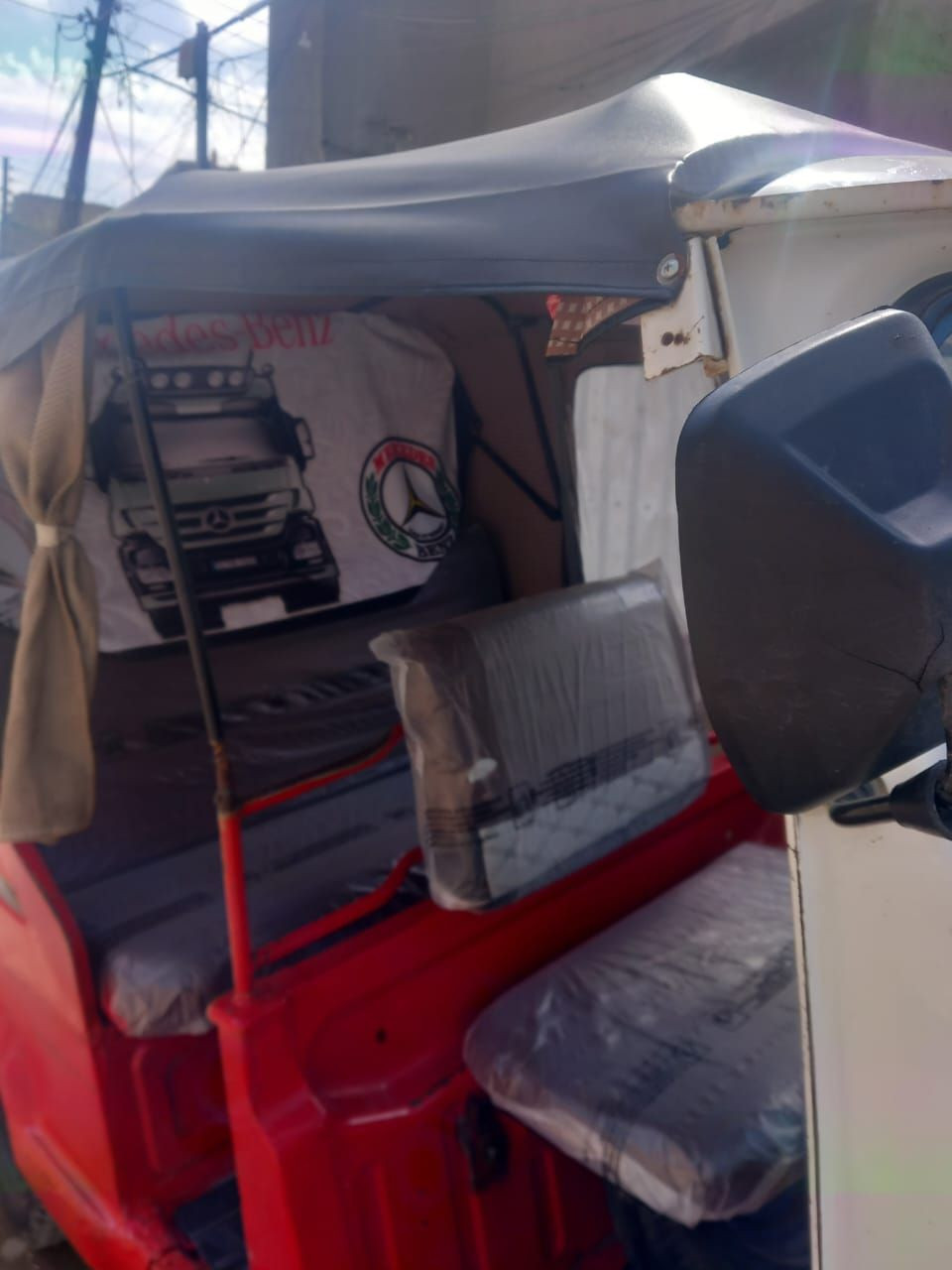 السلام عليكم تكتك تي في اس للبيع اي نقص مابيه اوراق كامله رايده ثنين وسبعميه وبيه مجال مكاني بغداد الدوره الشراي يتصل بي واتساب ***********
