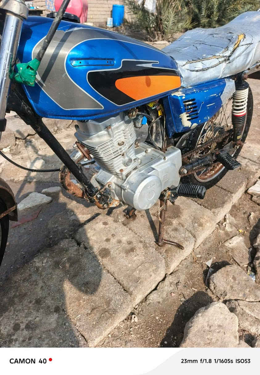 سلام عليكم شباب دراجه البيع نضيف كلش  ماعوسه شي البصرة قضاء المدينة منطقه العبره سعر راسني خاص رقم الهاتف ***********
