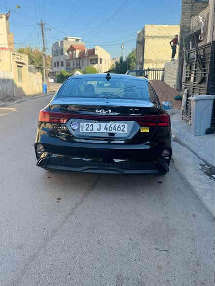 السلام عليكم عندي كيا فورتي للبيع موديل ٢٣ الشكل الجديد 
سياره جديده بسمي هزه وسنويه جديده تريد تحويل او وكاله اني حاظر
بيها ٢ قطع صبغ وحده مال امريكا كلير
مواصفات
١- شاشه جبيره لمس 
٢- نظام كار بلي
٣- درايف مود 
٤- نظام ايكو سبورت عادي
٥-اشاير بالمري
٦-تحكمان ستيرن ٤ جهات
٧-مكينه ٢٠٠٠ دوش
٨-باتري وتايرات جديده
والبقيه المواصفات المعروفه
مكاني بغداد الطوبجي للاستفسار 
*********** 
معروضه ب١٤٥ وبيها مجال بغداد
