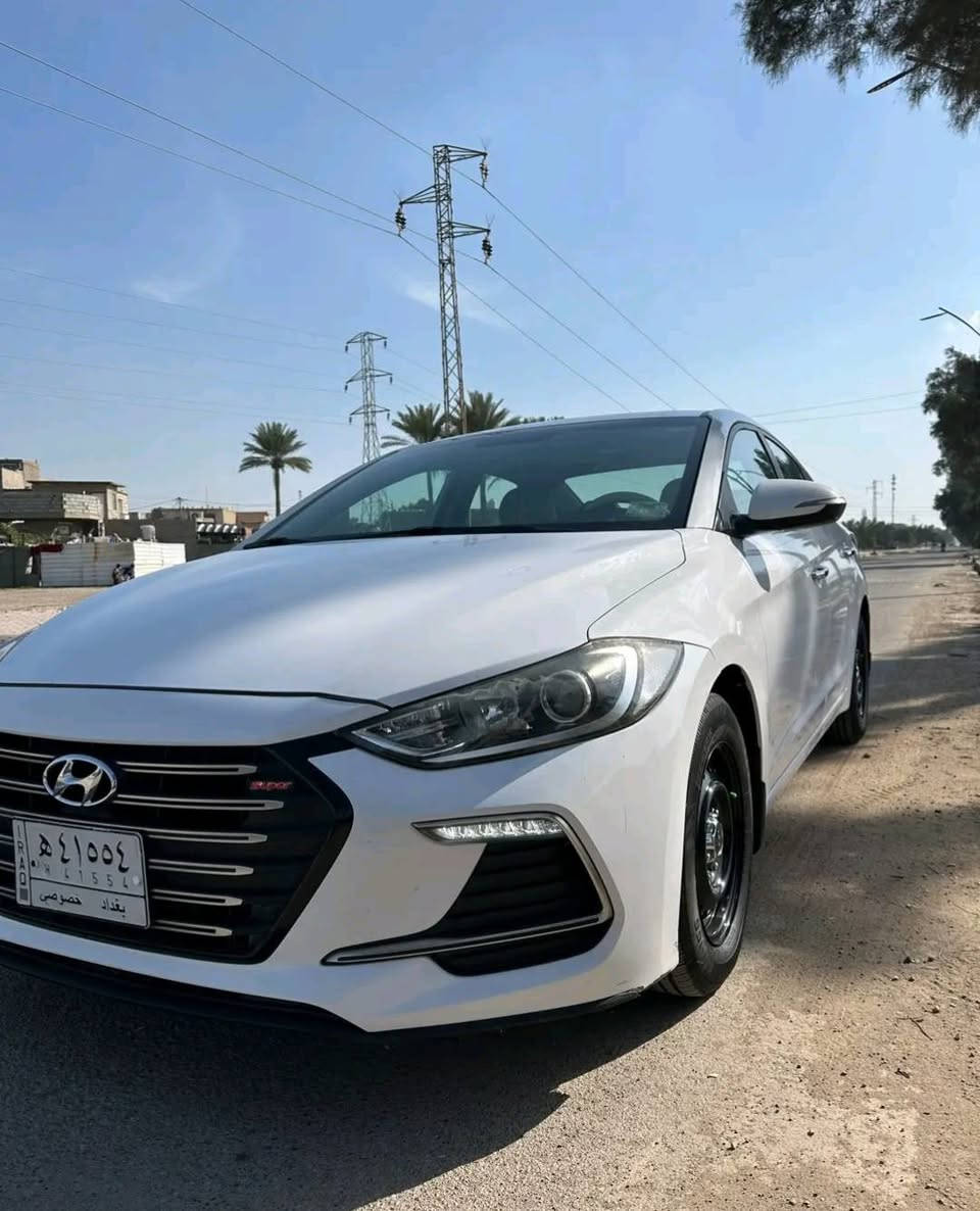 السلام عليكم 2018 سوبر 
كفالة لاصبغ ولابارد

فول عدة بصمة

ويل كب مالتها موجود

ماشية 85

مكاني المحمودية حي السلام 

السعر 165 وبيها مجال 

***********
