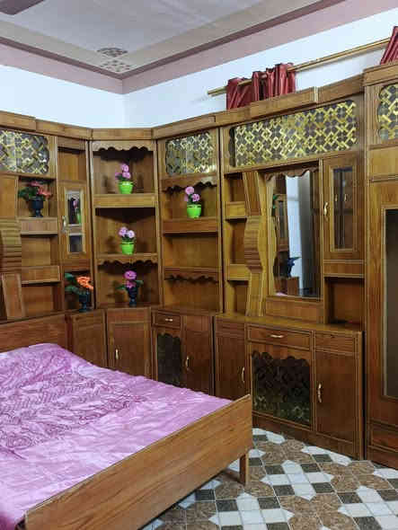 غرفه نوم عراقيه حطاطه صاج درجة اولى نضافه فول السعر مليون وبي مجال العنوان الرمانه  الاتصال ***********
