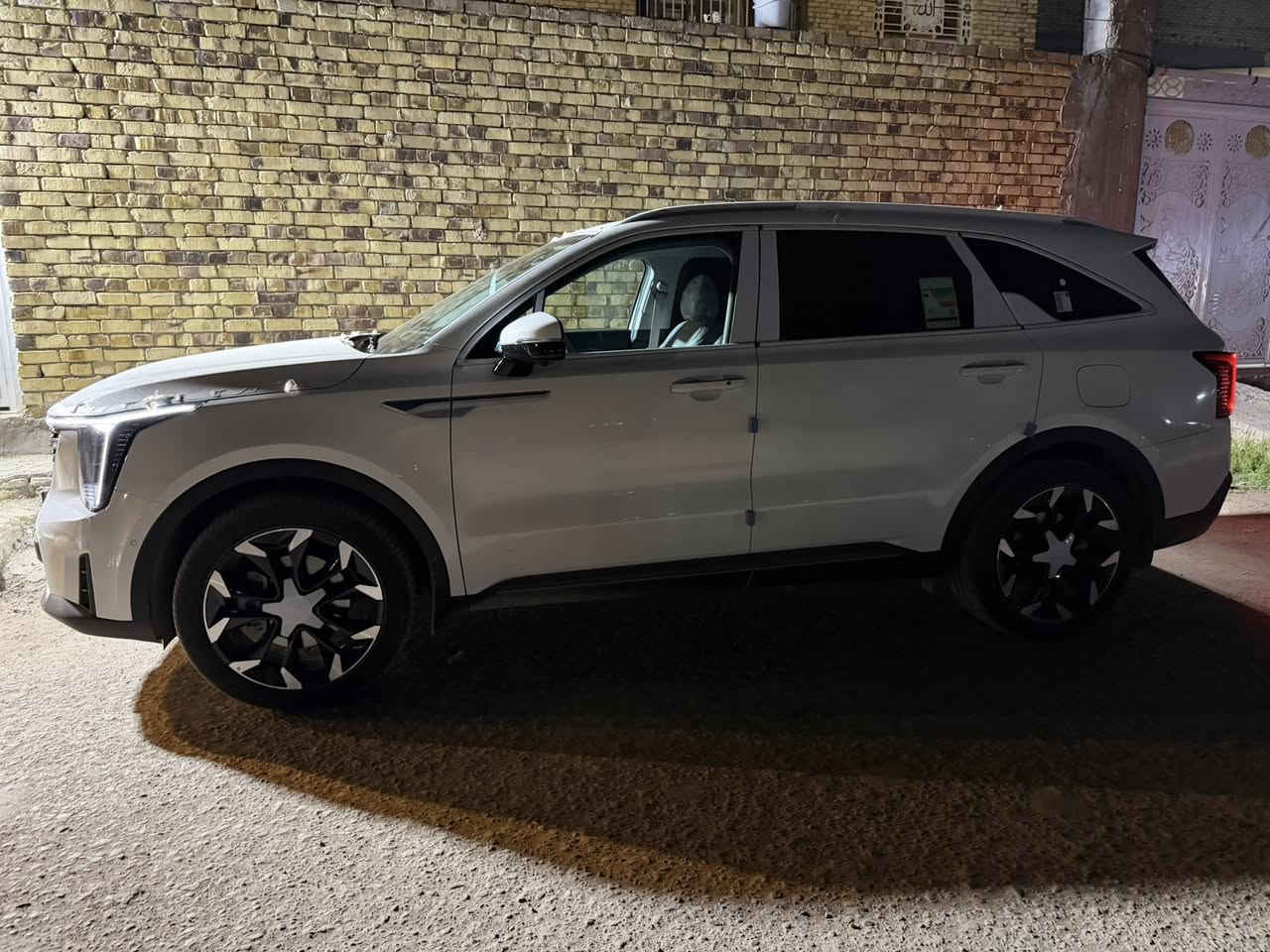 سورنتو ٢٠٢٥ زيرو ماشيه فقط ٩٤٠ كيلو  بسمي رقم بابل بيع سريع ٣٣٥ قفل فول مواصفات كامرات جميع الجوانب داتاشو 
*********** العنون الديوانيه غير متواجد ع فيس
