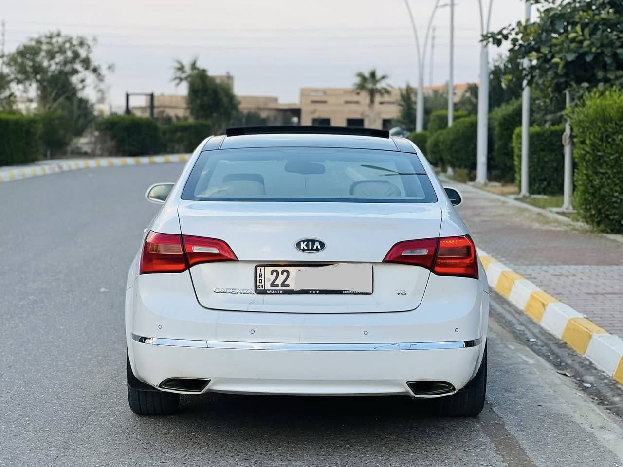 السلام عليكم…اعتذر عن الاقساط والوعده..
للبيع بسعر مناسب جداً 114…
كيا كادنزا 2011 خليجي لون ابيض رقم أربيل دولي سنويه جديده لغايه 2030 هزه جديده…سياره خير من الله..حيل حلوه وأحلى من الصور فول مواصفات 1/1
محرك 6 سلندر مامفتوح شرط
كير مامفتوح شرط
بانوراما 
ويل كروم 
داخل لونين 
كشانه كهرباء 
أشاره ترحيب 
لد بالايت 
لد بالبك
تبريد قطعتين وبعد بيها هواي مواصفات 
معروفه مايحتاج اذكرها…
سياره مكفوله كفاله عامه عدى شبر صبغ بالجاملغ فقط والباقي مكفول…
السعر 114 وبيها مجال
مكاني صلاح الدين تكريت 
للاستفسار ***********
