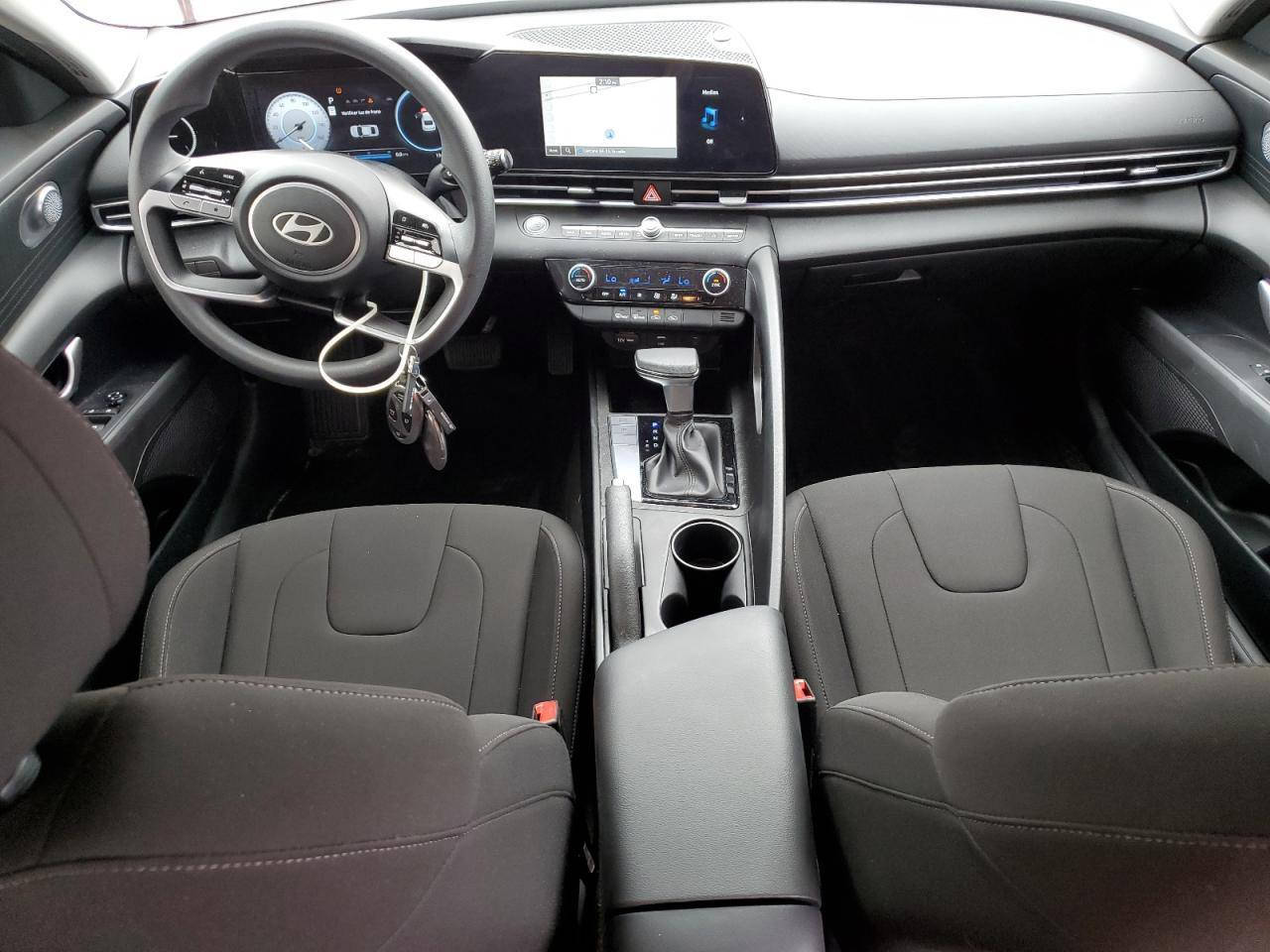 السلام عليكم
للبيع فقط هونداي النترا 
2024 فول من عدا لفتحة 
حاليا في الاردن المنطقة الحرة 
جاهزة للتصدير الى العراق 
ترهم على ( كتاب شهداء او حرة ) 
السعر مطروح بالحرة 105$ 
عنواني بغداد حي الحسين 
***********
