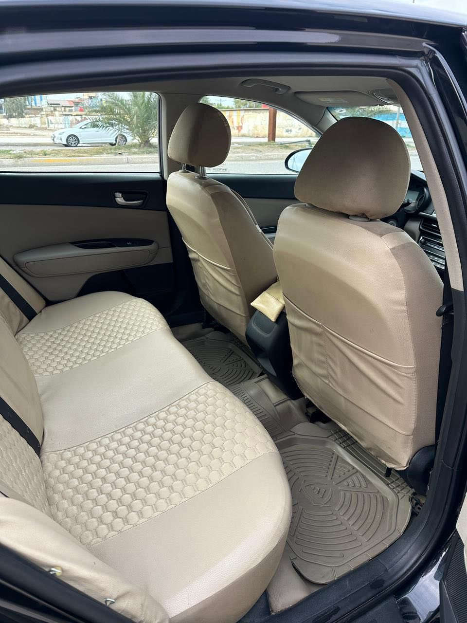 السلام عليكم
كيا أوبتيما أمريكي 2018 
محرك 2400
حادث امريكا بسيط كم شبر من البنيد تعديل وصبغ وبالعراق طخه بسيطة جاملغ خلفي ونصبغ بدون دواخل وسونار موجود بالصور واكو شخط باب الخلفي هم موجود صورته 
كير مكينة تبريد مكفولات 
ماشية 54 الف ميل 
رقم أربيل بأسمنه تحويل فقط
المواصفات 
كامرة خلفية 
ثلاث أنظمة قيادة 
تحكم ستيرن 
رادار جانبي 
حساسات 
السعر ١٢٣ وبيها مجال 
مكاني بغداد المنصور 
***********
