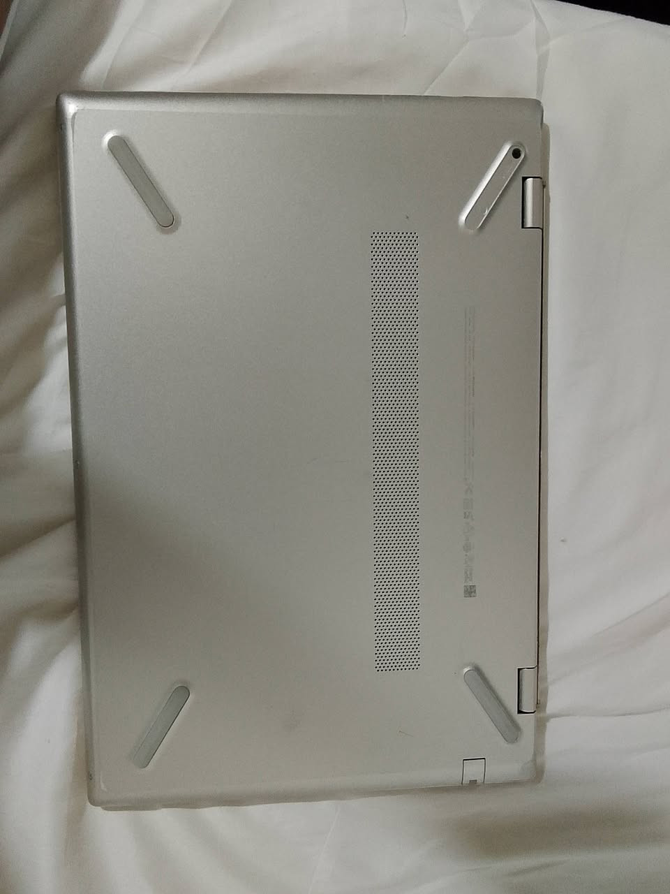 Hp Pavilion.
Core I7 جيل عاشر 
Intel Iris Plus 4GB  كرت داخلي
8GB رام
1T Ssd m.2 ذاكرة 
15.6 Full Hd IPS شاشة
لابتوب كلش نظيف وبطارية ممتازة 
سعر 400 الف للتواصل خاص عنوان بغداد
***********
