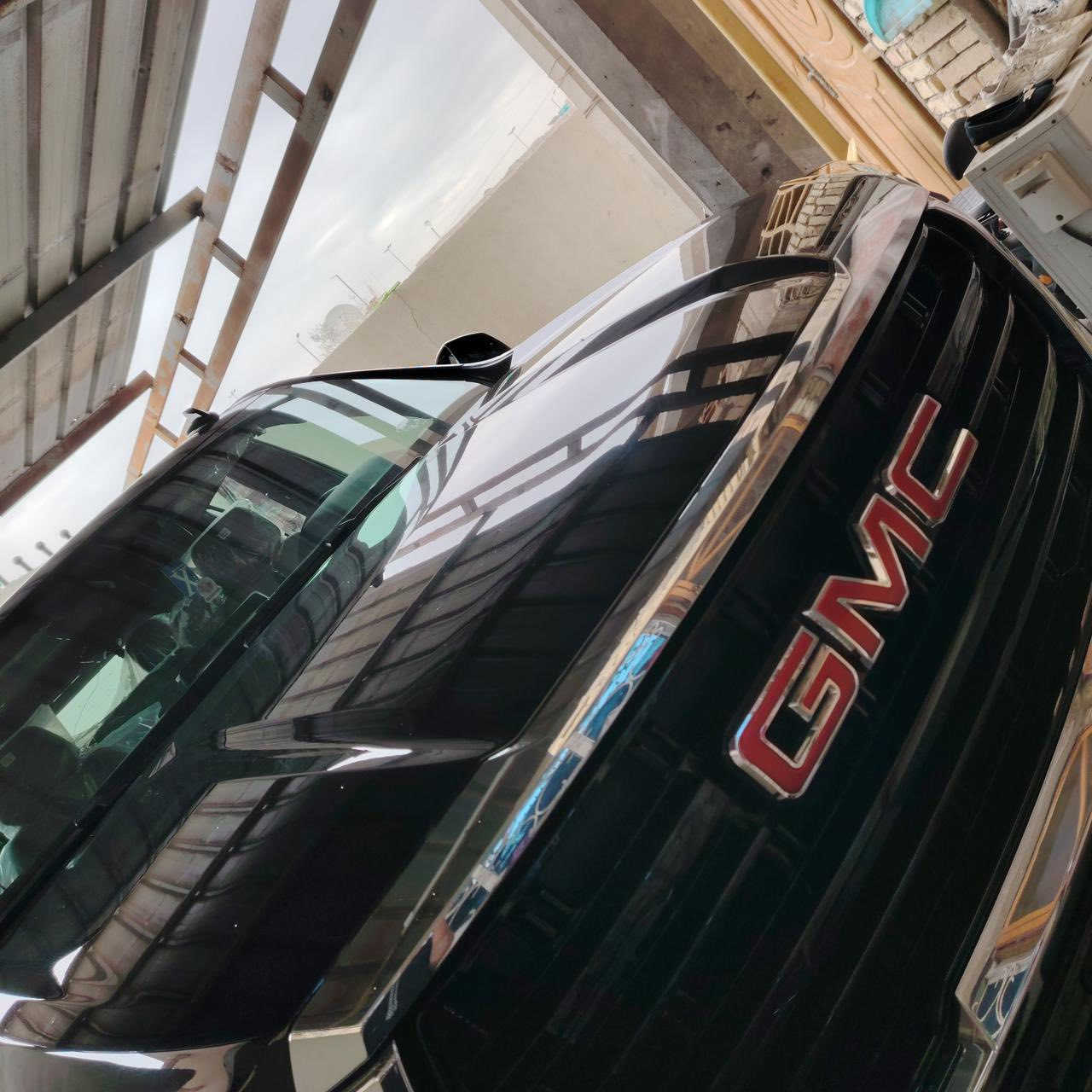 سلام عليكم للبيع يوكن جمسي موصفات SLE مديل 2023 رقم بغداد مشروع وطني باسمي تحويل نفس اليوم ماشيه 50 الف مغلفة نانو بل كامل سياره كفاله 
السعر 490 ورقه وبي مجال مكان سياره بصره رقم الهاتف ***********
