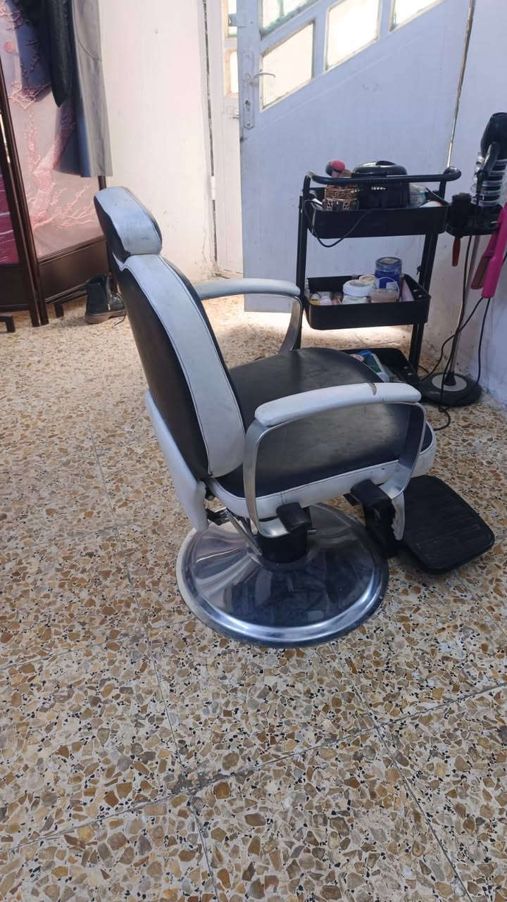 سلام عليكم غراض منزليه نظيفه للبيع
نص تخم ١٢٠ الف 
مجمده تجميد مالته فول سعر ١٧٥ الف 
كرسي حلاقه نسائي نضيف جكاته كله شغاله سعر ٩٠ الف 
مغسله سعره ١٠٠الف


**إذا كنت صاحب هذا الإعلان وتريد حذفه لأي سبب، رجاءا أرسل رسالة إلى الدعم الفني**