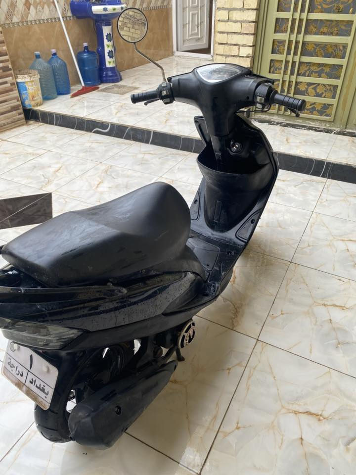 سلام عليكم 
دراجه ماكس عدله جانت تشتغل طلعت بلمطر طفت بعد ماشتغلت واريد ابيعهه السعر 345 بيهه مجال دراجه نضيفه مكفوله سرقه اوراقهه ضاعت رقم شاصي موجود رقم ***********
