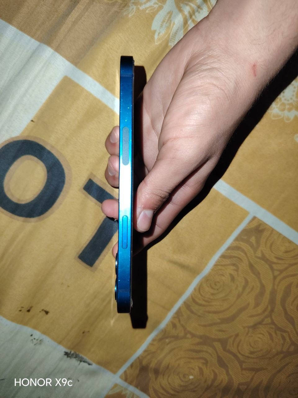 👈 السلام عليكم جهاز ايفون 12 عادي للبيع كلشي ممبدل بي بلادي. بطاريه74 ذاكره128 الجهاز بلادي 
 ال سعر خاص واتساب ***********
