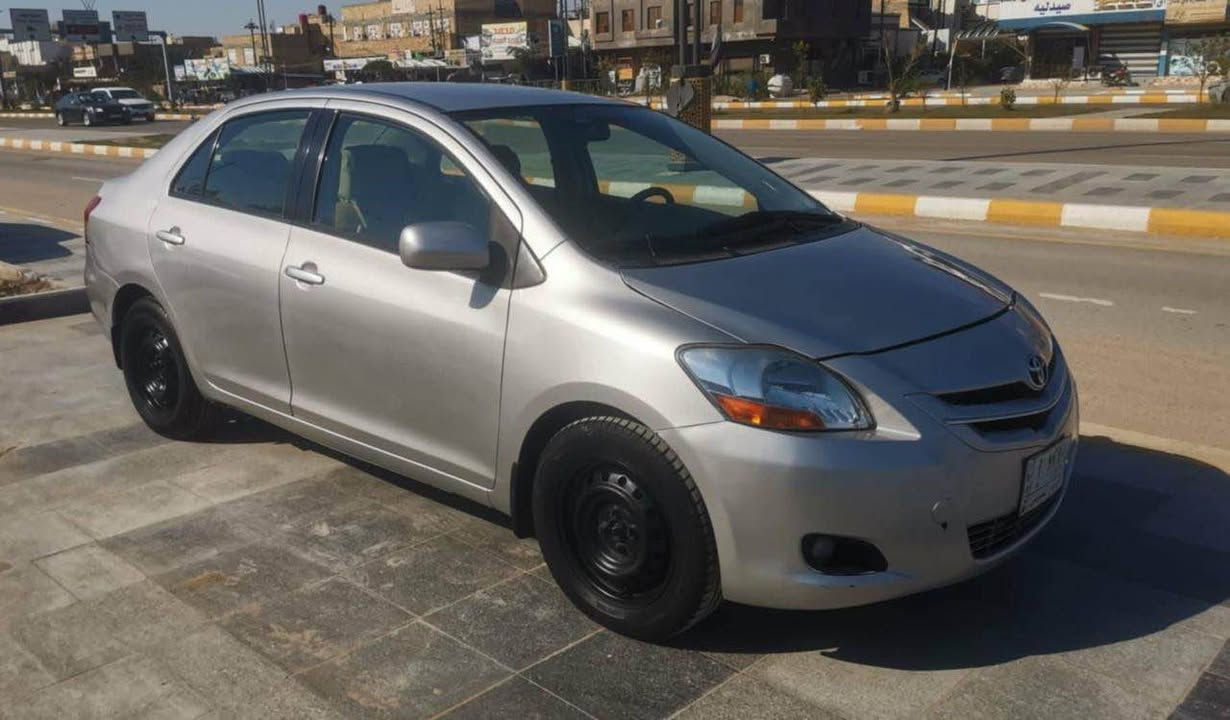 #سيارة #كورلا #يارس موديل  ٢٠٠٧  وارد امريكي 
مبدل جاملغين الامامي والبنيد 
سيارة نظيفة وحلوه 
تخم تاير جديد تغليف كشنات جديد
شاشة+كامرة  
#فقط #ينقصها #تبريد 
السعر ٧٢ $

مكان السيارة -الناصرية الشموخ 
*********** ناصرية, ذي قار
