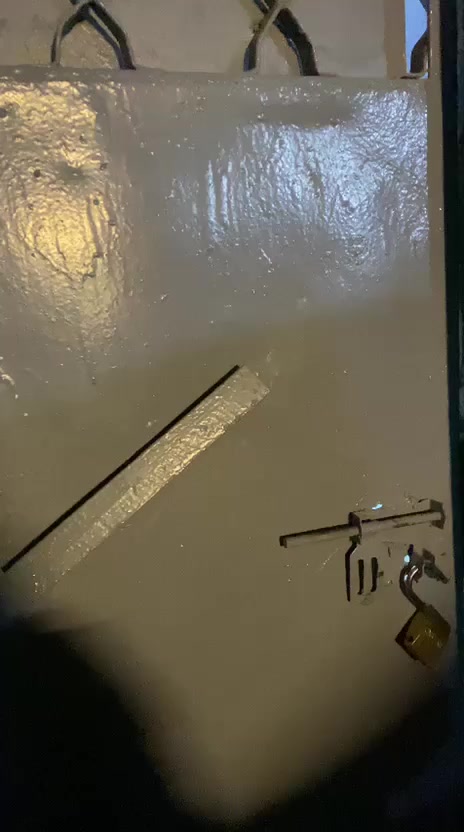 السلام عليكم متوفر مشتمل لللايجار المساحه 50 العنوان حي الجهاد الخارجيه السعر 400يتكون من غرفه وصاله ومطبخ وحمام للاتصال ***********ماطور وسخان وخط مولد وطارمةعلما اني صاحب الدار مو دلال
