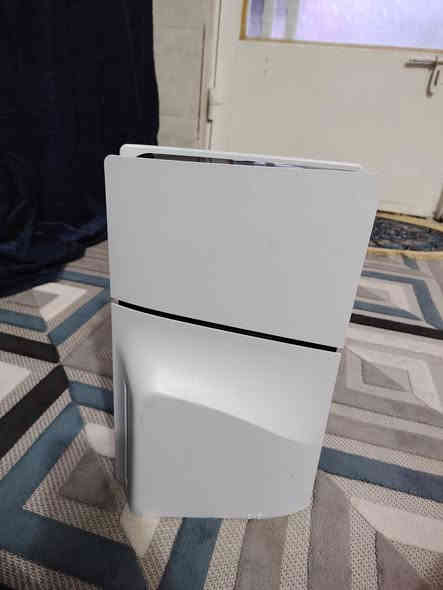 السلام عليكم
بلي 5 سلم تيرا مع جوستك عدد 2 اصليات مع قرصين جي تي اي 5 و فيفا 25 ومع يو بي اس 1500 فولت يشغل البلي نص ساعه كامل مكمل كيبلات وكارتونته بس تشد وتلعب السعر 750 مكاني بغداد الشعله متوفر فقط واتساب أو اتصال على الرقم ***********
ويتوفر توصيل 5 الاف جميع المحافظات
