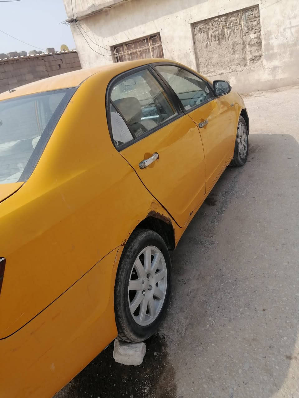 سلام عليكم سياره جيلي 2012 كير ومحرك نضيفات رقم بصرة احمر سنويه منتهيه السعر 12 ورقه وبيه مجال. الاستفسار واتساب واتصال الرقم. ***********
