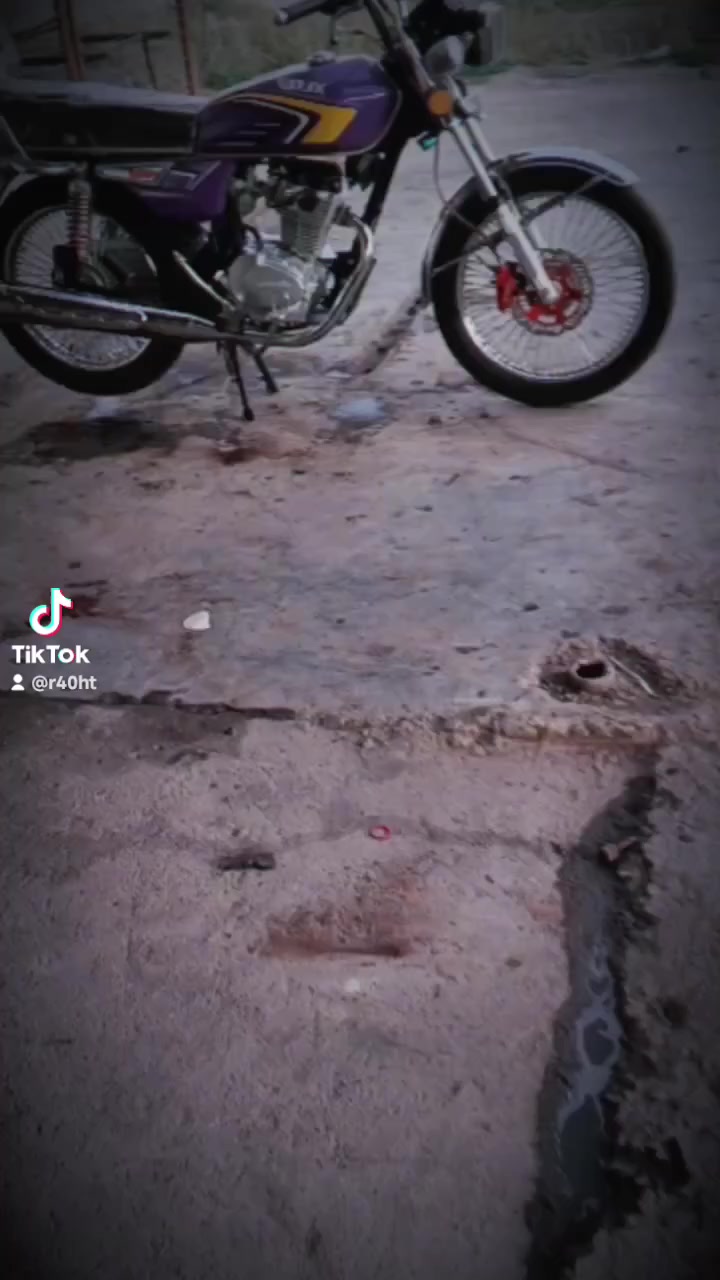 السلام عليكم سونك للبيع موديل 25 المكان واسط الصويره ما متواجد خاص اي ستفسار ع رقم ***********
