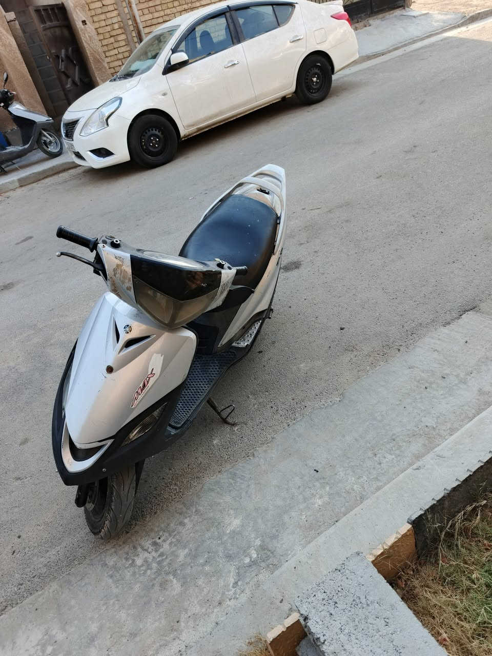 دراجه بلاديه حلوه ما مفتوحه ماكس ميه وربعين نقص بس باتري كمله  مكينه شك الكاع سعره ٢٣٠ مكاني بغداد الغزاليه رقمي *********** وتساب بي شراي يتصل

