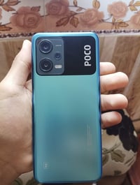 جهاز .للمراوس ب ايفون شعندك نزلPoco.فولل نظافه  ذاكره 256.✅ نظافه 95%✅...