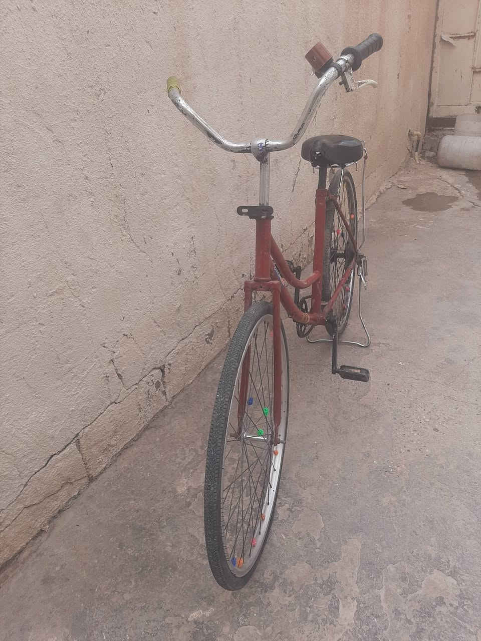 بايسكل بطه حجم 26 بسعر  40وبي مجال بغداد مدينه الصدر الحميدية رقم 7714297646
