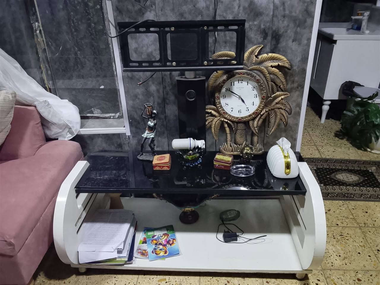 تخم ملكي زان تركي كوشات مقعد متحركه مع 10 كوشات صغيرة وبدون طبلات سعر تخم فقط600 وذا مع طبلتين 650 // ميز بلازمه سعره 75 المكان البياع بل تراث  قرب العلام


**إذا كنت صاحب هذا الإعلان وتريد حذفه لأي سبب، رجاءا أرسل رسالة إلى الدعم الفني**