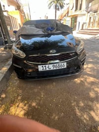 عندي فورتي ٢٠٢٠  سيارة gt line  مواصفات معروفة لون اسود سلايت  السيارة...