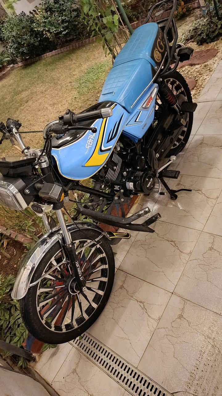 سلام عليكم
دراجه لبيع موديل 2025 دراجه كفاله عامه اي نقص مابيه  دراجه جديده حيل شلعه معدل كله فول  آلون سمائي مميز 
ومو شراي لا ينطي سعر من يمه ولا يكسر بحلال العالم 
مكان ديالى الخالص 
الرقم ***********
