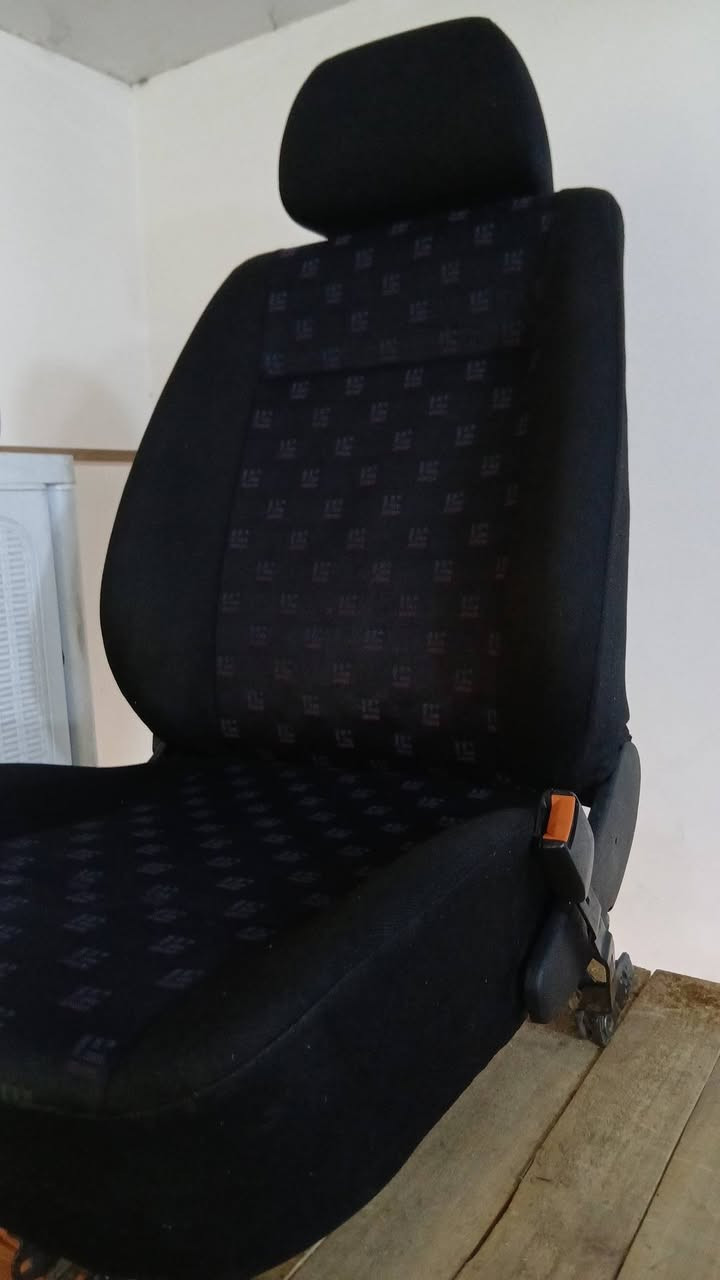 السلام عليكم من رخصت ابو كرار تخم كشنات للبيع السعر 300الف كلشي موضح بل تصوير مكاني بغداد زعفرانيه للستفسار *********** بي واتساب ماعندك نت ماعندك رصيد رمش واني اخابرك مع تحياتي للجميع
