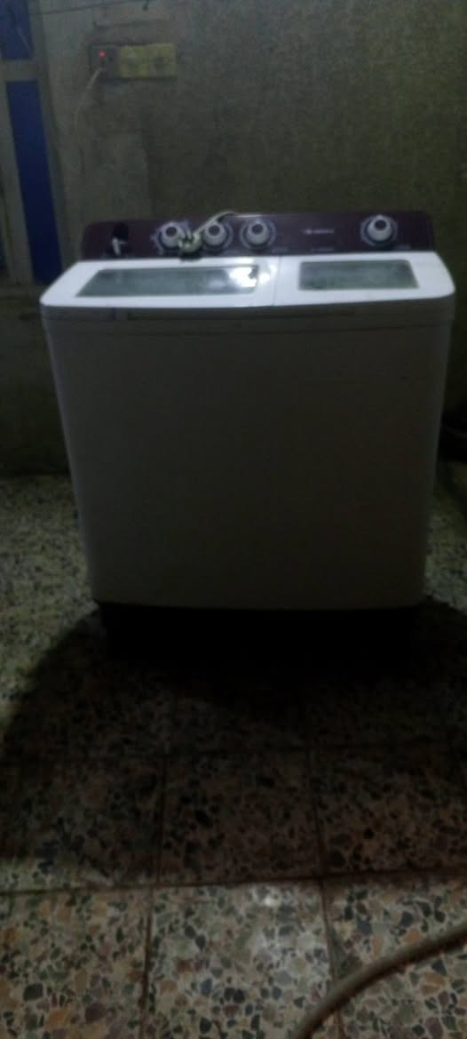 سلام عليكم شباب غسالة للبيع نضيفة شغالة 55 لي يريدها  تعال خاص


**إذا كنت صاحب هذا الإعلان وتريد حذفه لأي سبب، رجاءا أرسل رسالة إلى الدعم الفني**