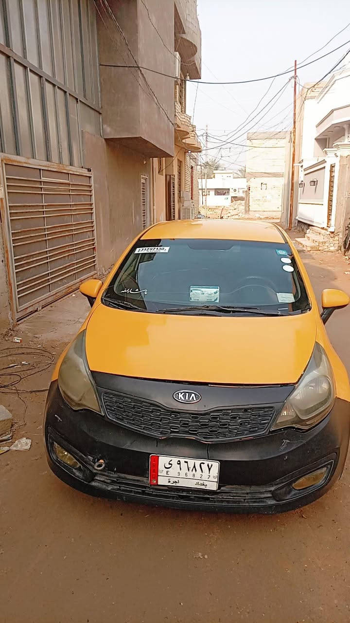 كيا ريو 2013محرك وكير جدد ستوني شادهن 
تبريد
تدفئه
ضربته جاملغ+بنيد والباب الخلفي مضروب ضربه خفيفه 
حداده 100/70
السعر 70وبيه مجال بصيط مكاني كربلاء***********
