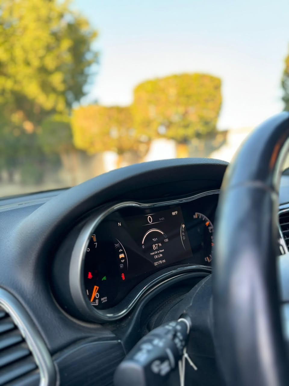 مكلف بالنشر مكلف بالنشر 
سلام عليكم 
جيب كراند شيروكي لمتدد 2019 4x4
ماشية 24 الف مشتريه زيروا ع ايدي 
ضرر جاملغ خلفي 
1 سلايد +V6
2 بصمة +بصمة ابواب + تشغيل ع بعد 
3 جلد + تدفئة وتبريد كشنات وستيرن 
4 جنطة كهرباء + كامرة دوارة + حساسات
5شاشة جبيرة +ماوس +فول تحكمات ستيرن 
عليه ادامة كاملة + تخم تاير دلوب قبل شهر شاده
السيارة جديدة بمعنى الكلمة 
مكان السيارة حي الجامعة 
***********
