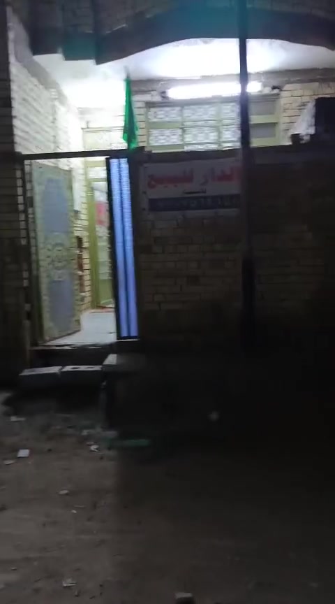 بيت للبيع بلظباط الثانيه مساحته 100م بناء حديث وطابوك توجد كل الخدمات كما موظح بلتصوير السعر 50 وبي مجال لاتصال ***********
