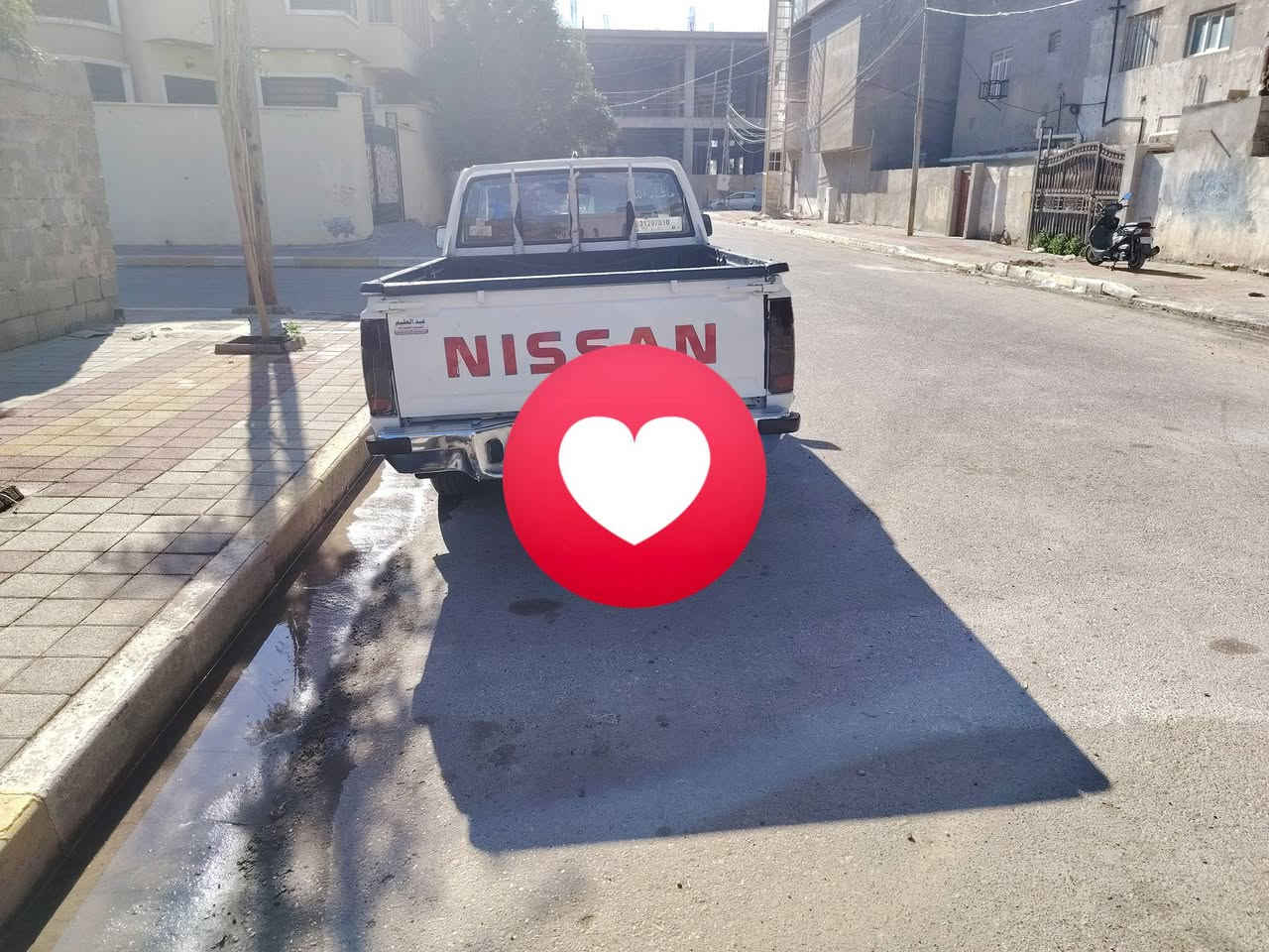 نيسان البيع 2006 مكان رمادي ***********
