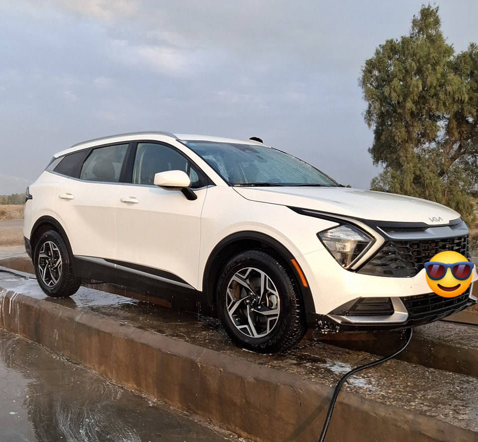 السلام عليكم
كيا سبورتج للبيع 

موديل 2023 جديده وارد كندي شاصي طويل 

الفخامه والعزل والقوه 

تبديل باب السائق فقط وصبغ بجزء قليل بالصندق ايرباك برده فقط رقم بغداد دولي بأسمي 

محرك 2500 gdi بالجيس 

ممشى 60 الف ميل على ايدي 

سياره بوضع الشركه 

مستعجل عالبيع 

للأستفسار 

***********
